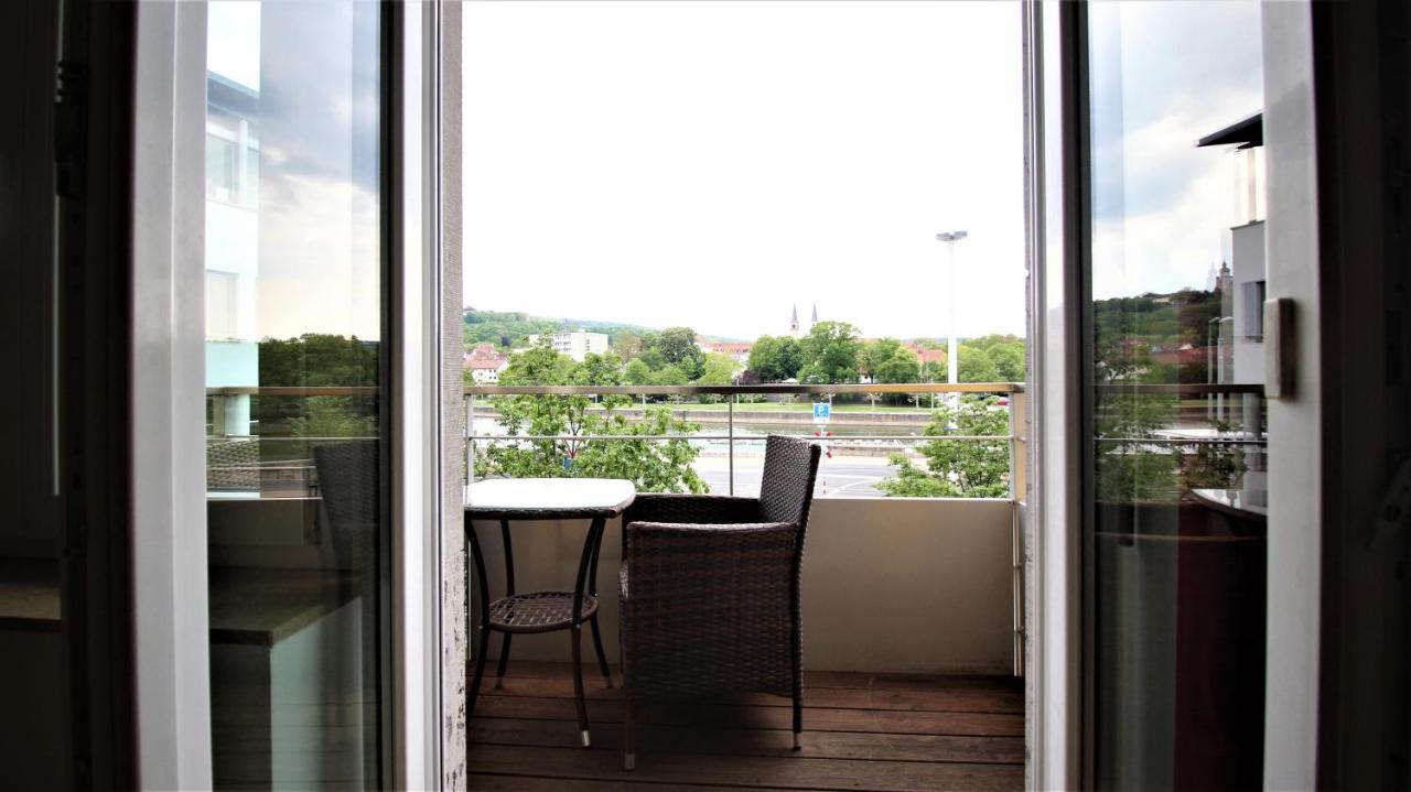 Luxury - View Of River And Castle Apartment